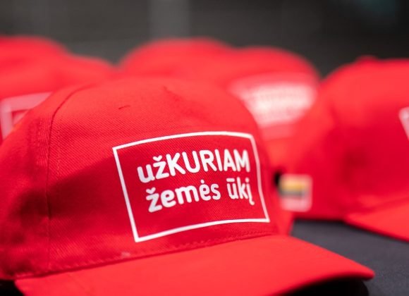 Tarp plūgo ir dirbtinio intelekto – kaip į Lietuvos ūkius ateina naujovės?