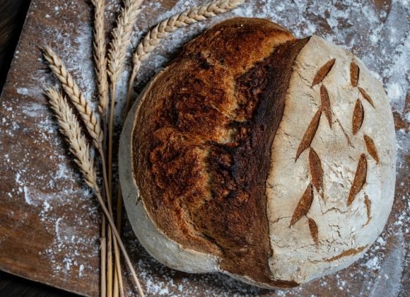 Močiutės ranka rašytas receptas gali sujungti kartas: atskleidė, kaip puoselėti tradicijas skubančioje visuomenėje